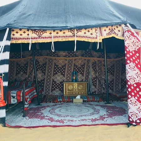 Badīyah Sultan Private Desert Camp מראה חיצוני תמונה